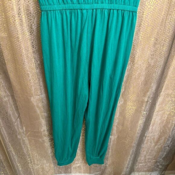 PrettyGarden Kelly Green Loose Off The Shoulder Stretchy Pants Romper M NWT - Picture 6 of 9